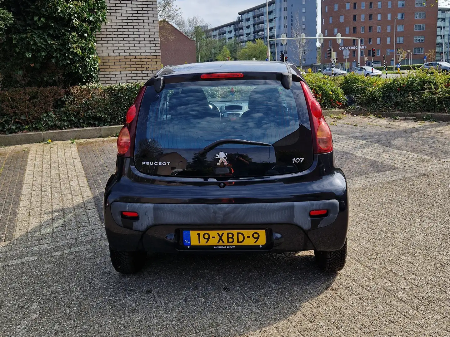 Peugeot 107 107 1.0 Envy Zwart - 2