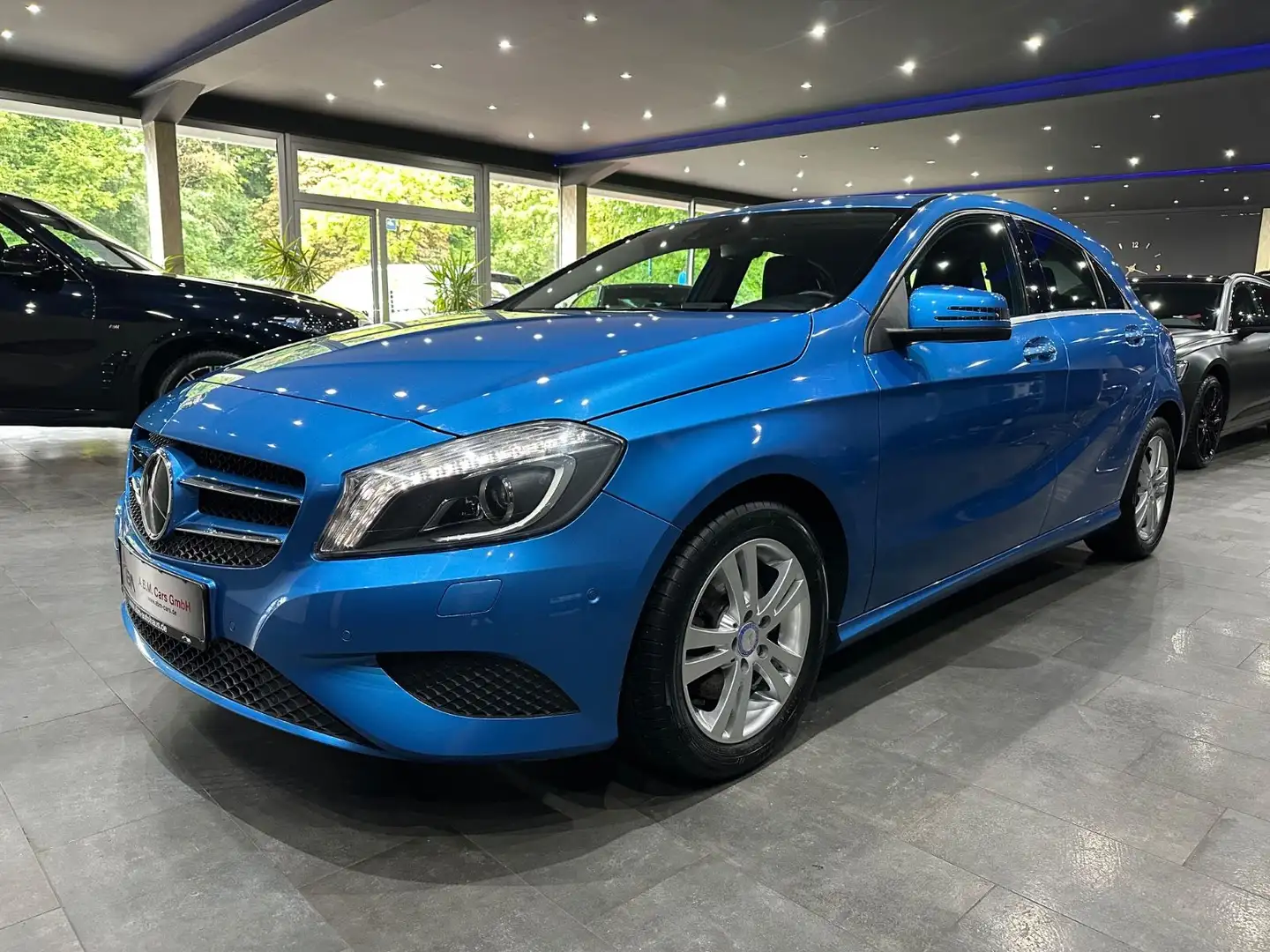 Mercedes-Benz A 180 BlueEfficiency /NAVI / XENON /LEDER / AHK Blauw - 1