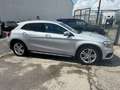 Mercedes-Benz GLA 200 d Automatik 136PS **AMG LINE** Topzustand Silber - thumbnail 2