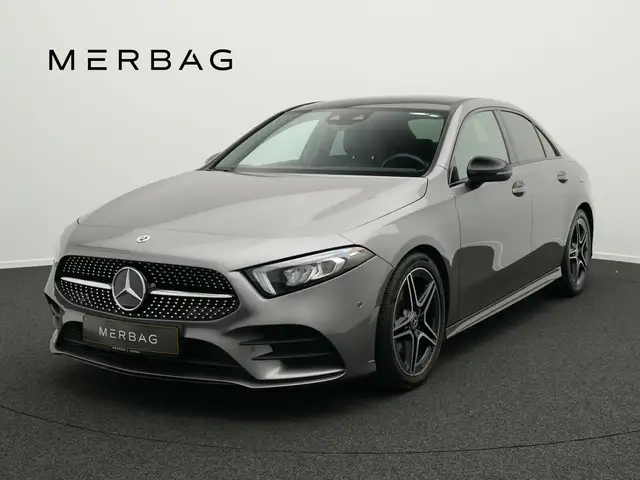 Mercedes-Benz A 200 A 200 d AMG-Line Lim. Pano+LED+Kamera+AHK+Apple