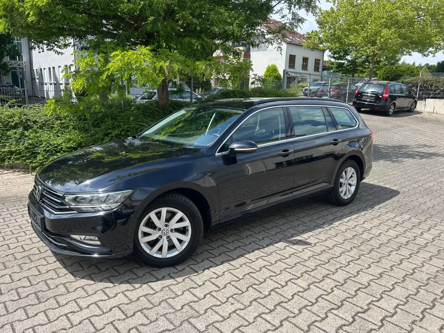 Volkswagen Passat Variant 2.0TDI Business DSG Negro - 1