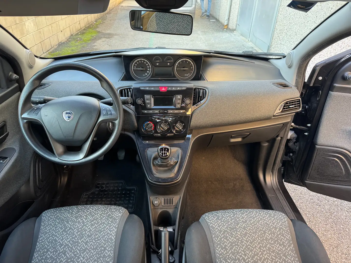 Lancia Ypsilon Ypsilon III 2021 1.0 firefly hybrid Gold s Noir - 2