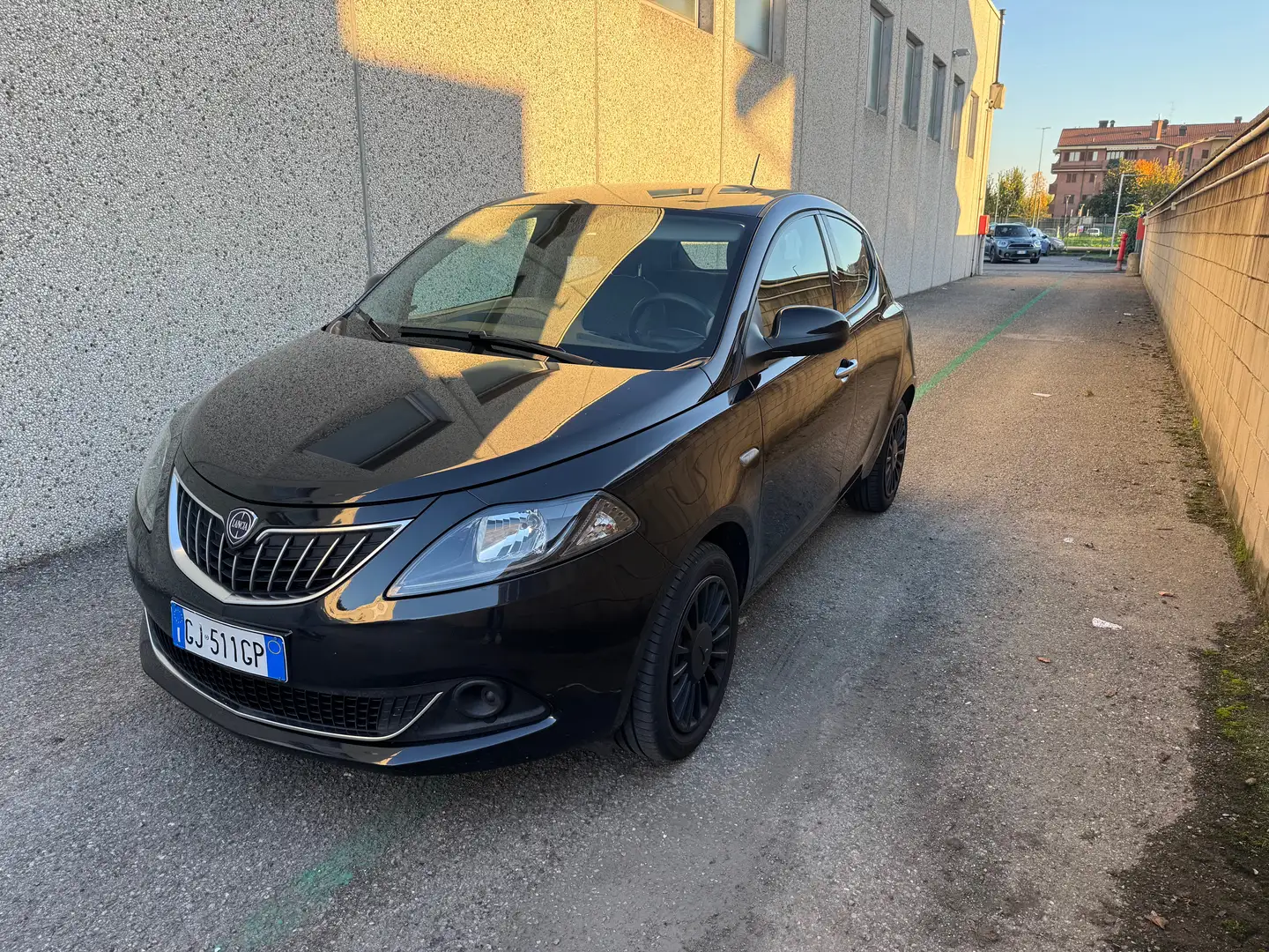 Lancia Ypsilon Ypsilon III 2021 1.0 firefly hybrid Gold s Nero - 1