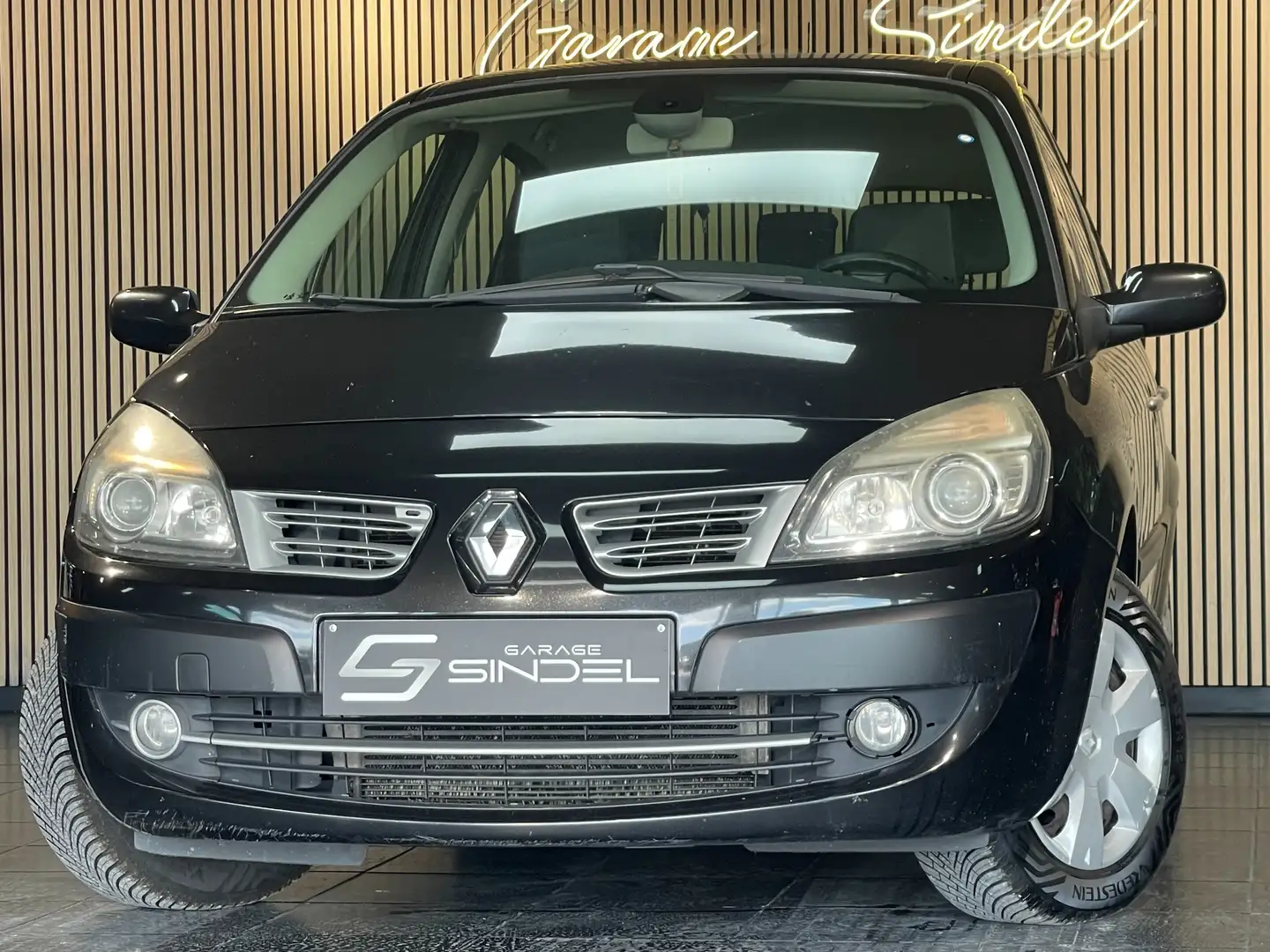 Renault Scenic Scenic 1.5 dCi 105CH*NAVIGATION*REGULATEUR*GARANTI Zwart - 1