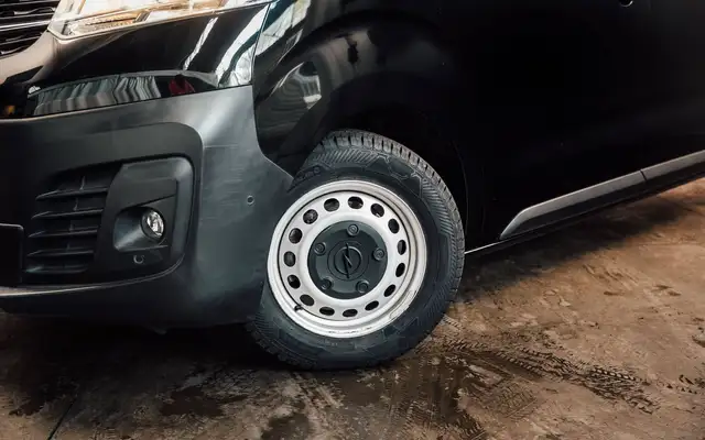 Opel Vivaro view 6