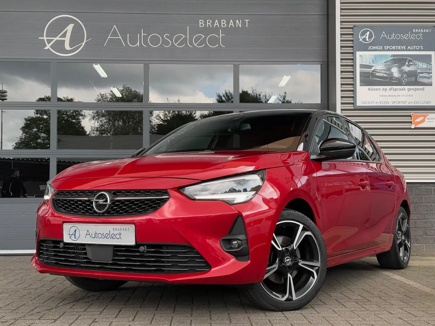 Opel Corsa 1.2 GS Line Cruise CarPlay Camera Rood - 1