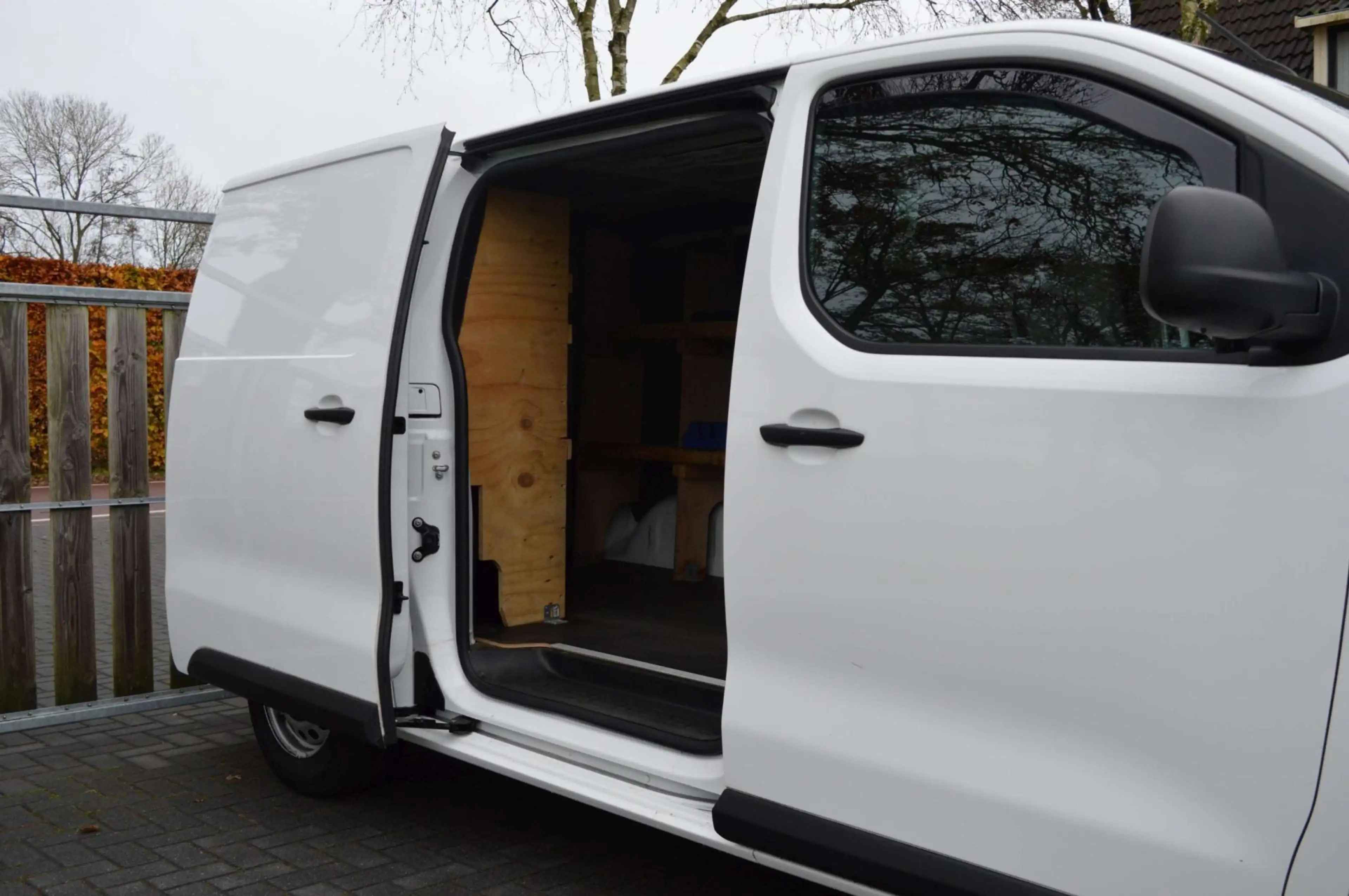 Peugeot Expert 1.5 BlueHDI 100 Standard Premium | 3-zits | Navi — photo 12