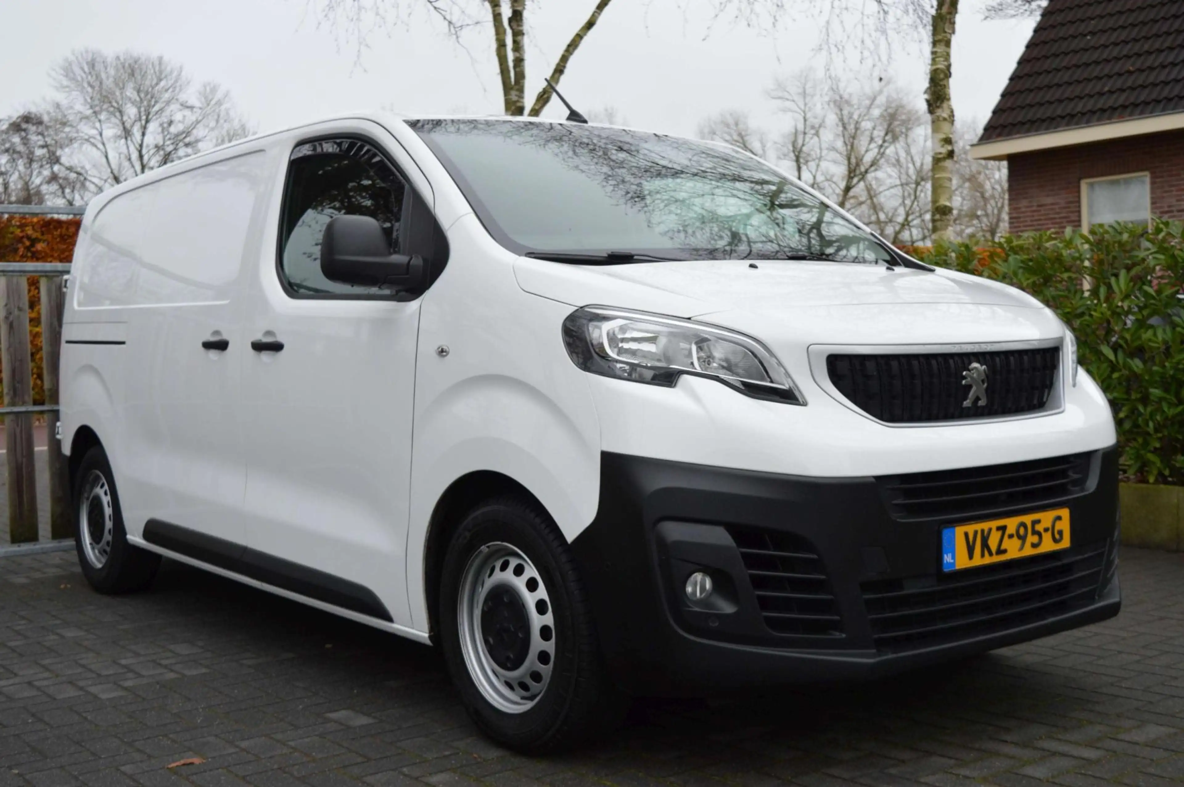 Peugeot Expert 1.5 BlueHDI 100 Standard Premium | 3-zits | Navi — photo 9