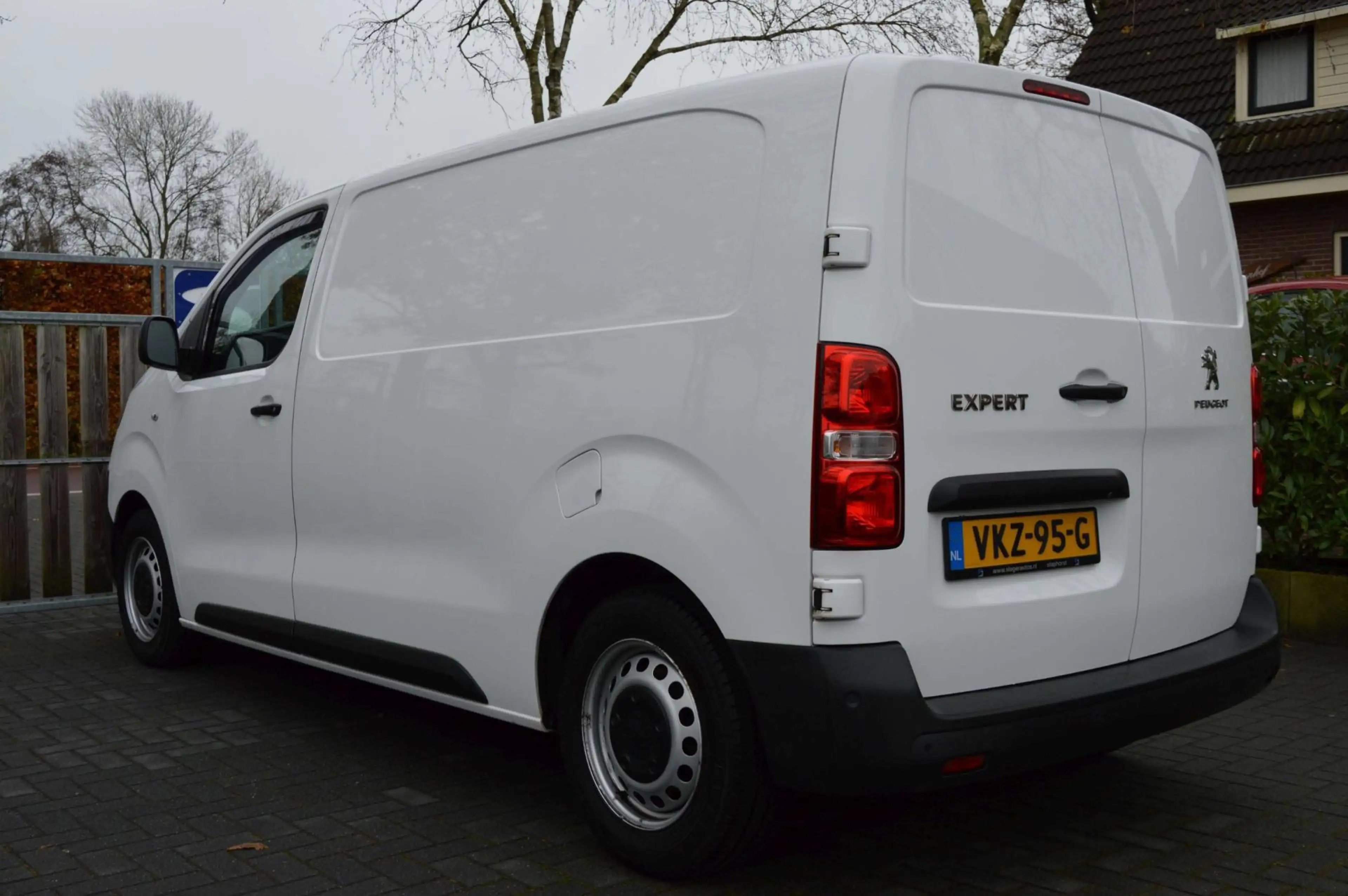 Peugeot Expert 1.5 BlueHDI 100 Standard Premium | 3-zits | Navi — photo 11