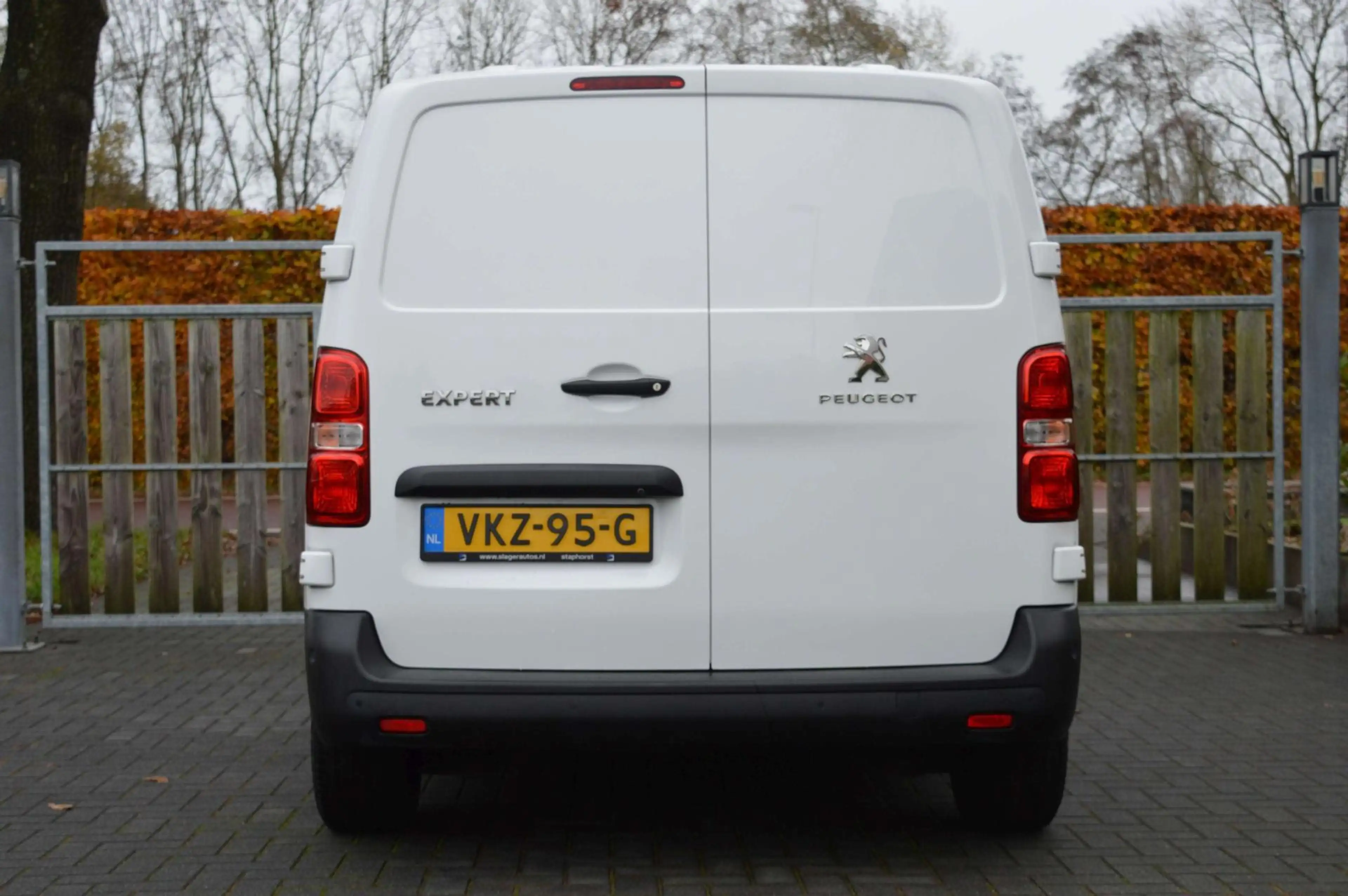 Peugeot Expert 1.5 BlueHDI 100 Standard Premium | 3-zits | Navi — photo 4