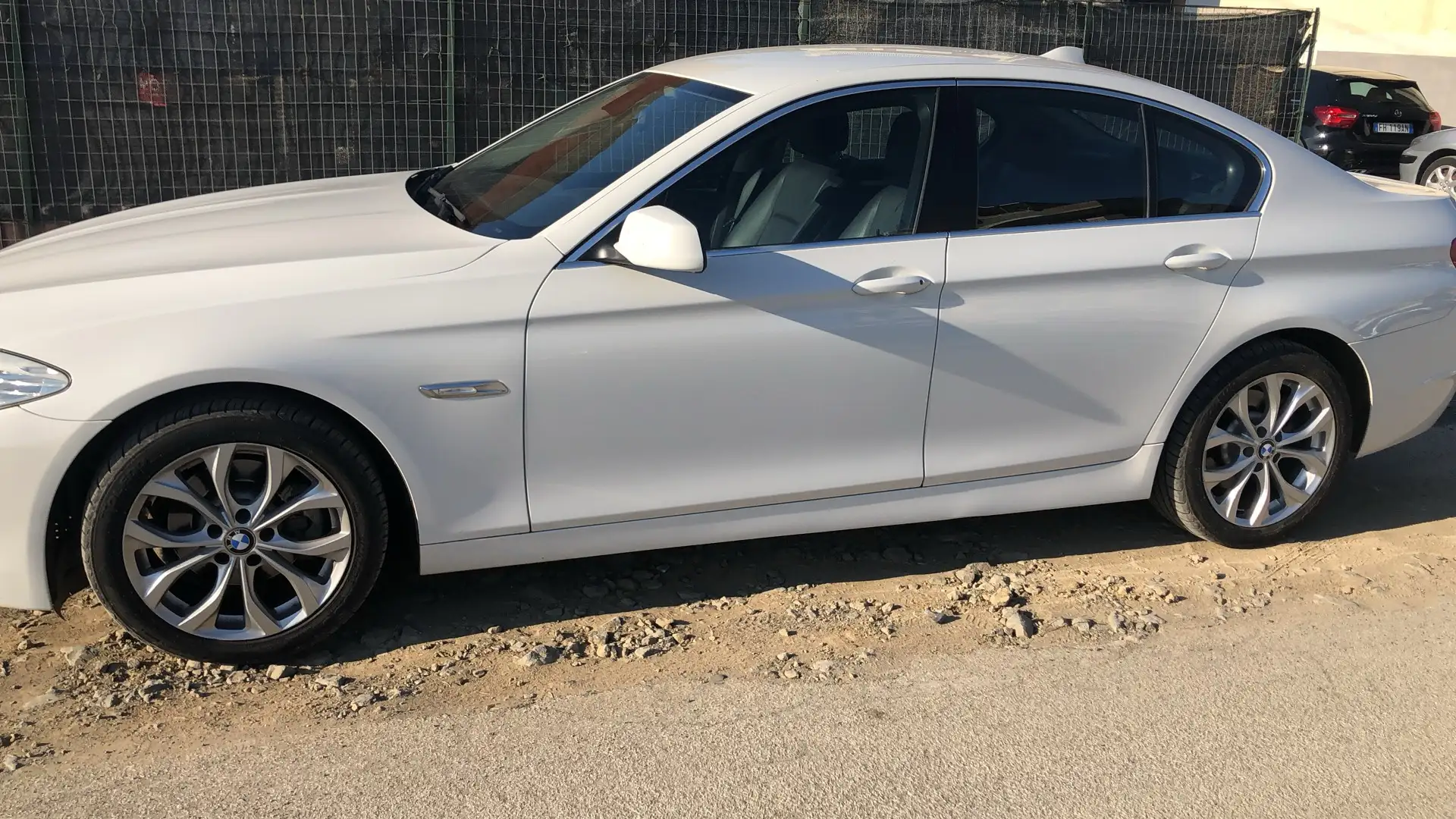BMW 520 520d Business auto - 1