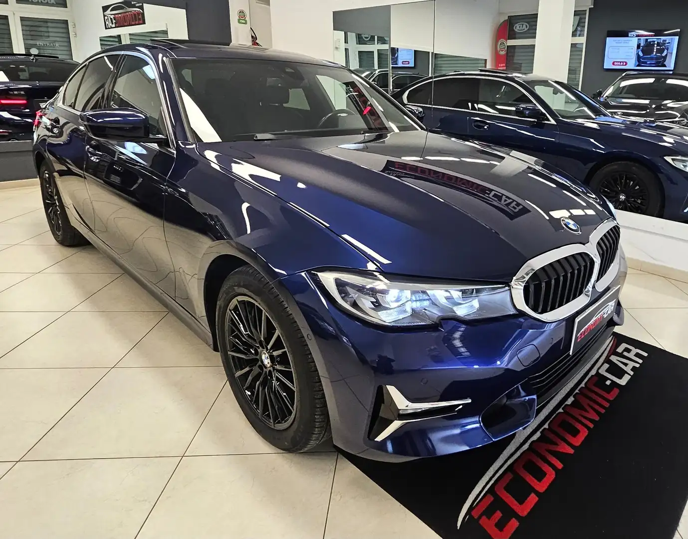 BMW 318 2.0 Diesel 150cv  Berlina LUXURY Bleu - 2