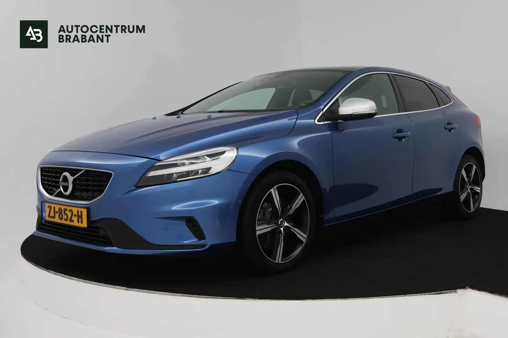 Volvo V40 1.5 T3 Polar+ Sport (STOELVERWARING, ACHTERUITRIJC Blauw - 1