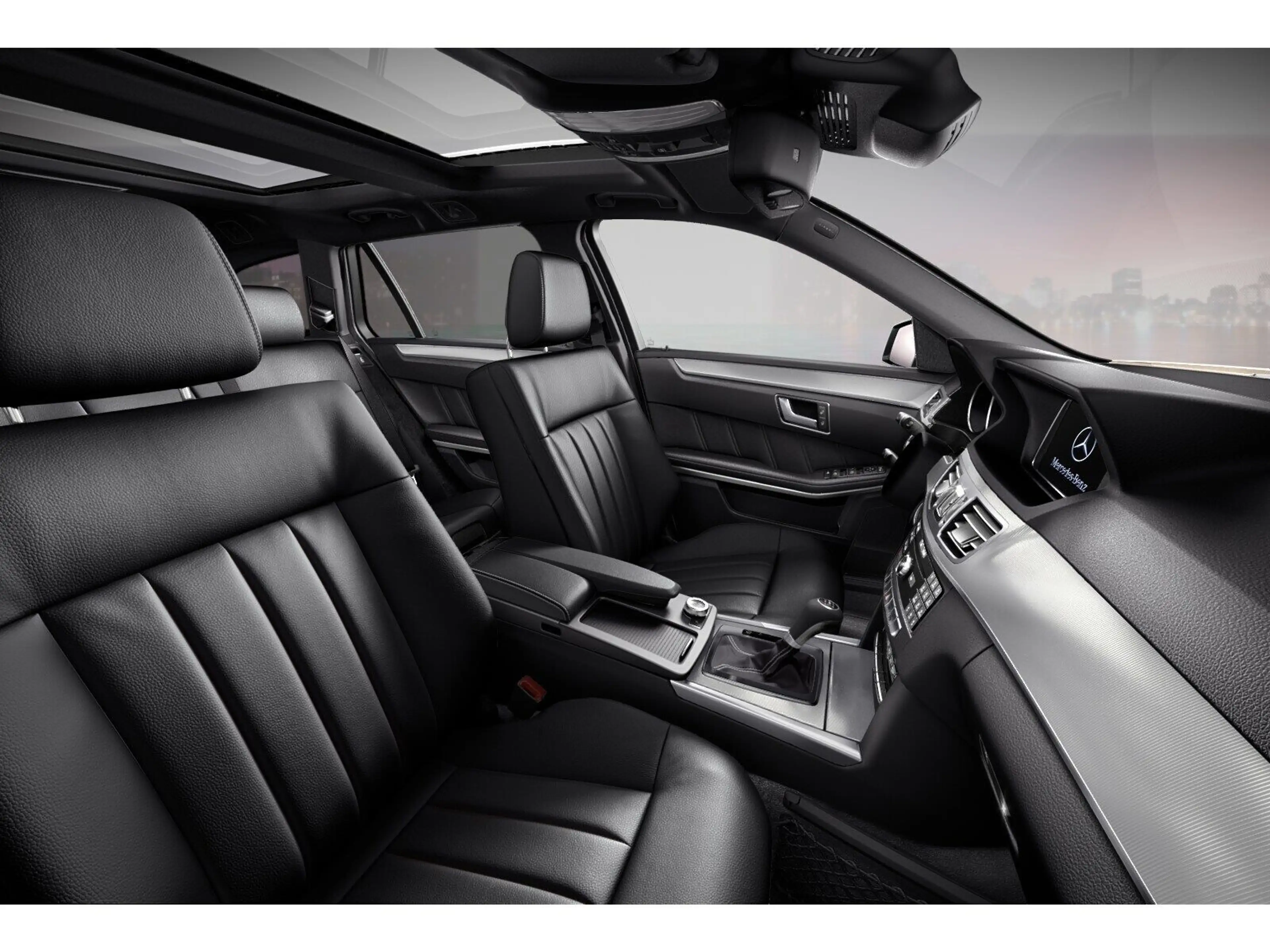 Mercedes-Benz E 250 BlueTEC T Avantgarde+COMAND+Totwinkel+PANO — photo 9