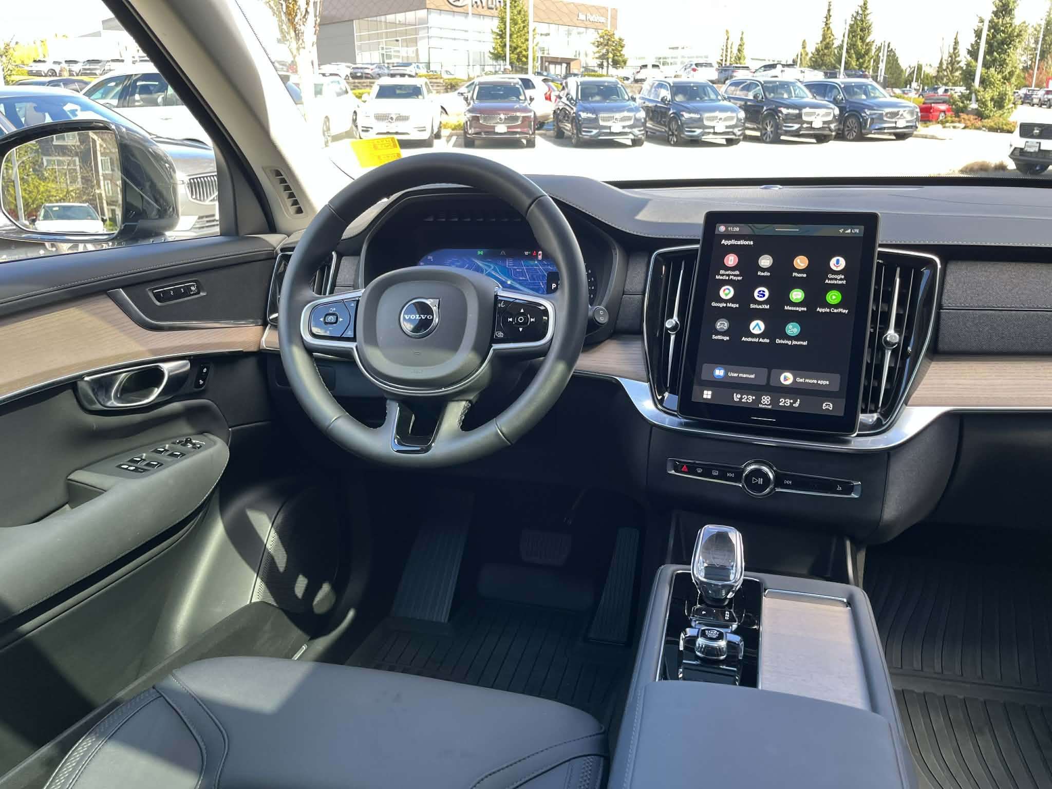 2025 Volvo XC90 2025.5 B6 AWD Plus Bright Theme 7-Seater thumb 24