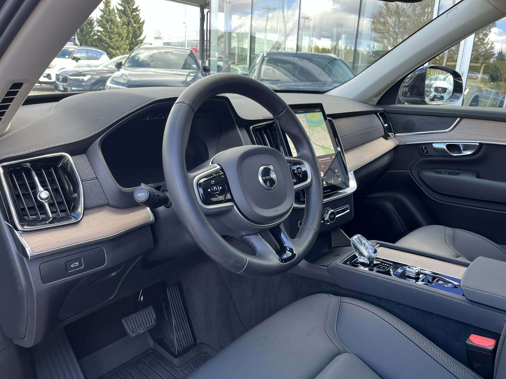 2025 Volvo XC90 2025.5 B6 AWD Plus Bright Theme 7-Seater thumb 11
