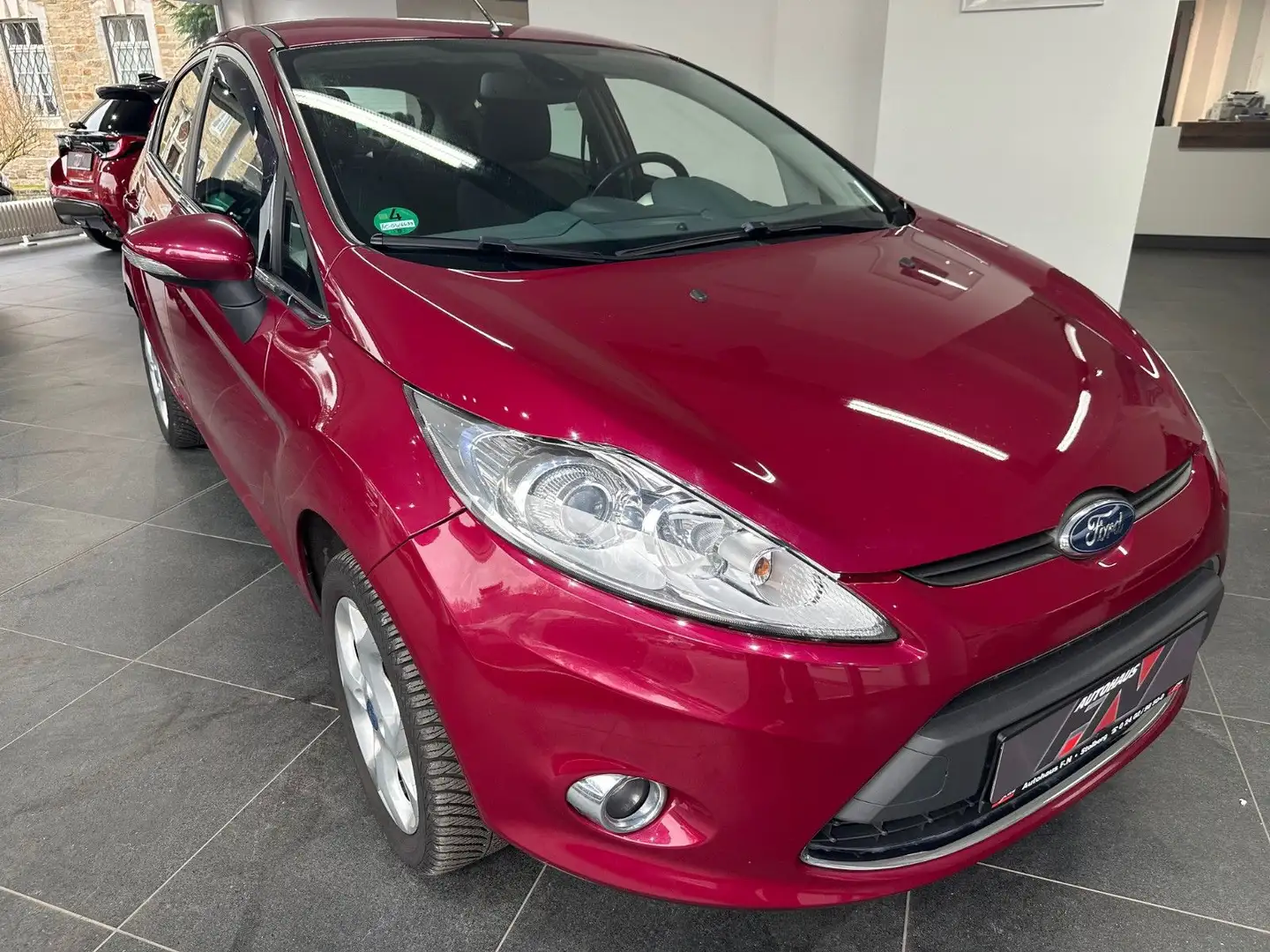 Ford Fiesta 1.4 Fiesta Titanium Cool & Sound-Paket 3 Violett - 1
