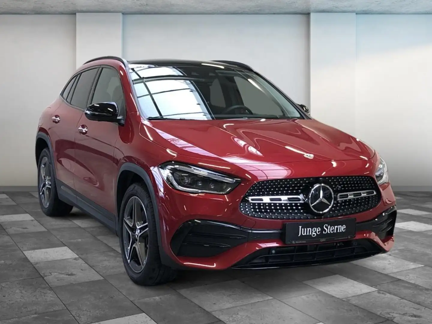 Mercedes-Benz GLA 250 e AMG, Distronic, Panoramadach, AHV Rouge - 2
