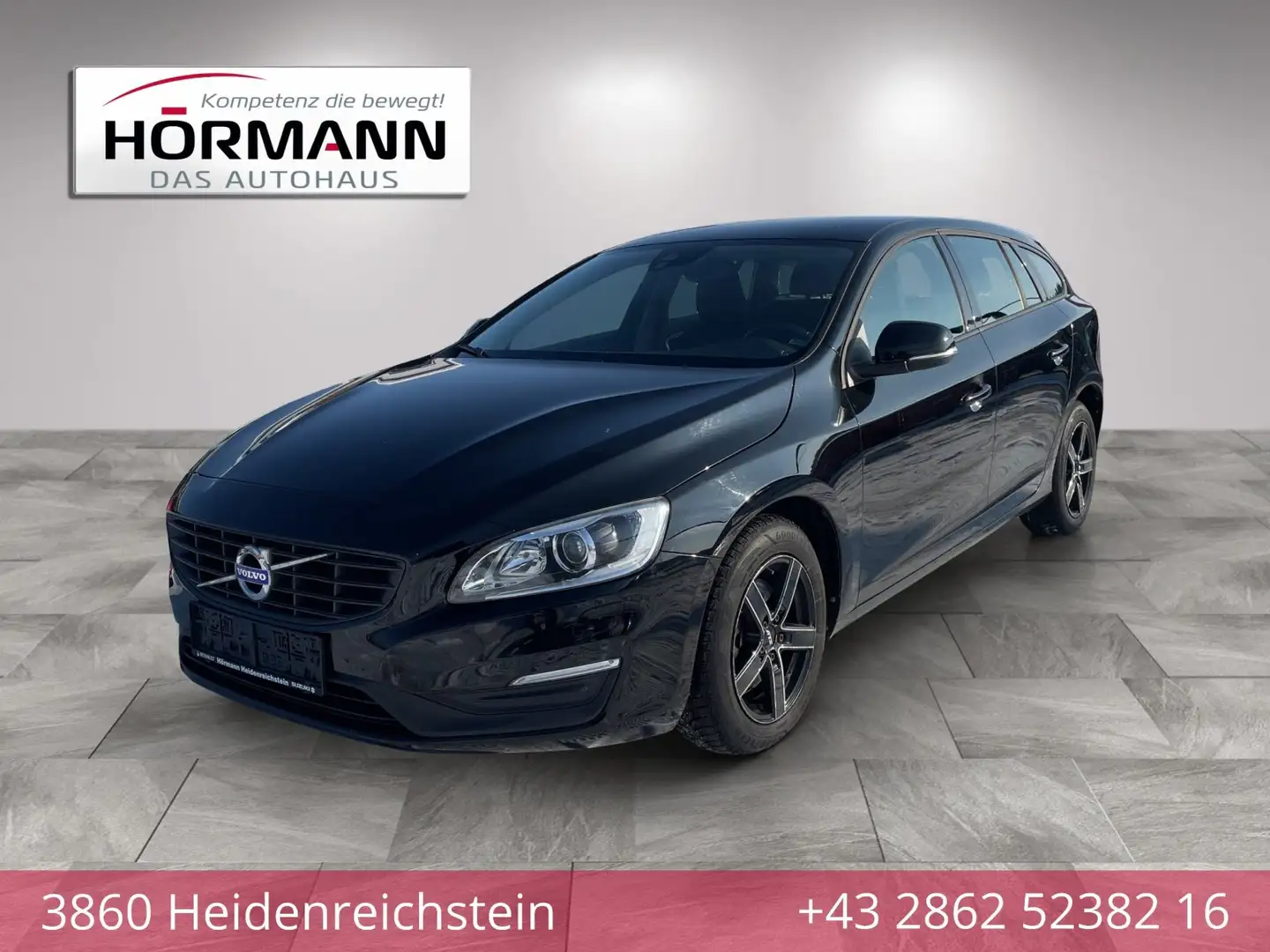 Volvo V60 D2 Kinetic Schwarz - 1