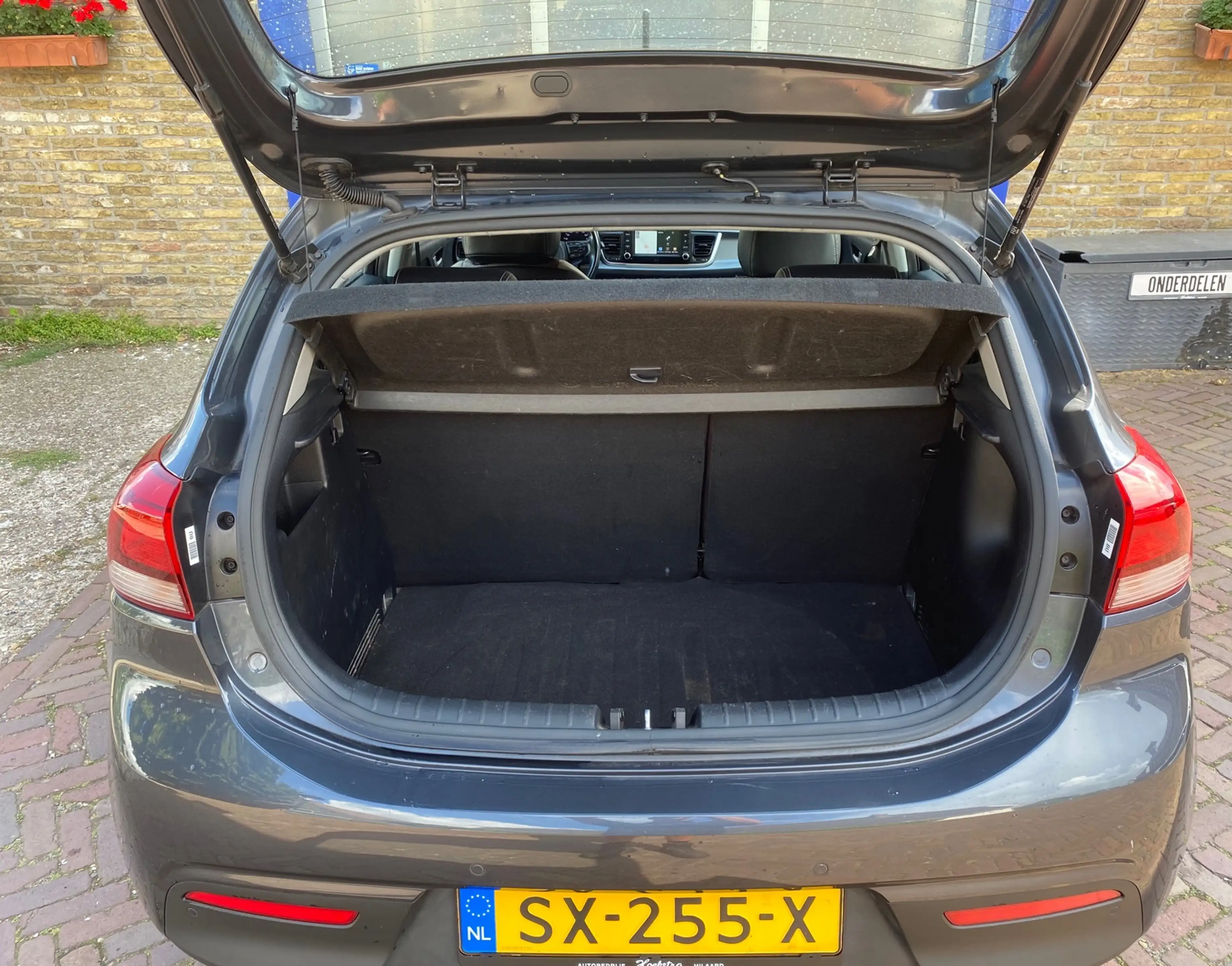 Kia Rio 1.0 TGDI Design Edition — photo 13