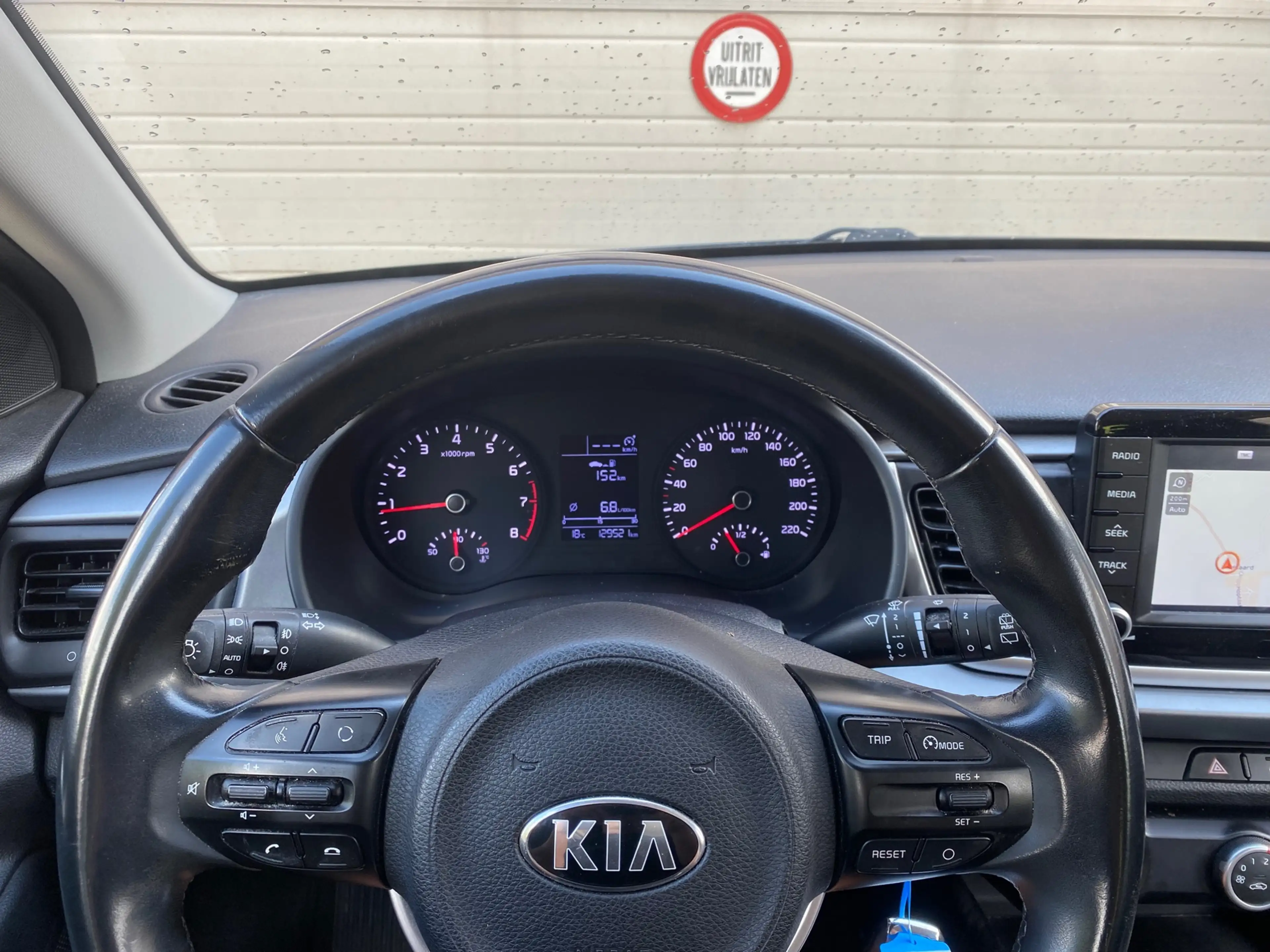 Kia Rio 1.0 TGDI Design Edition — photo 7