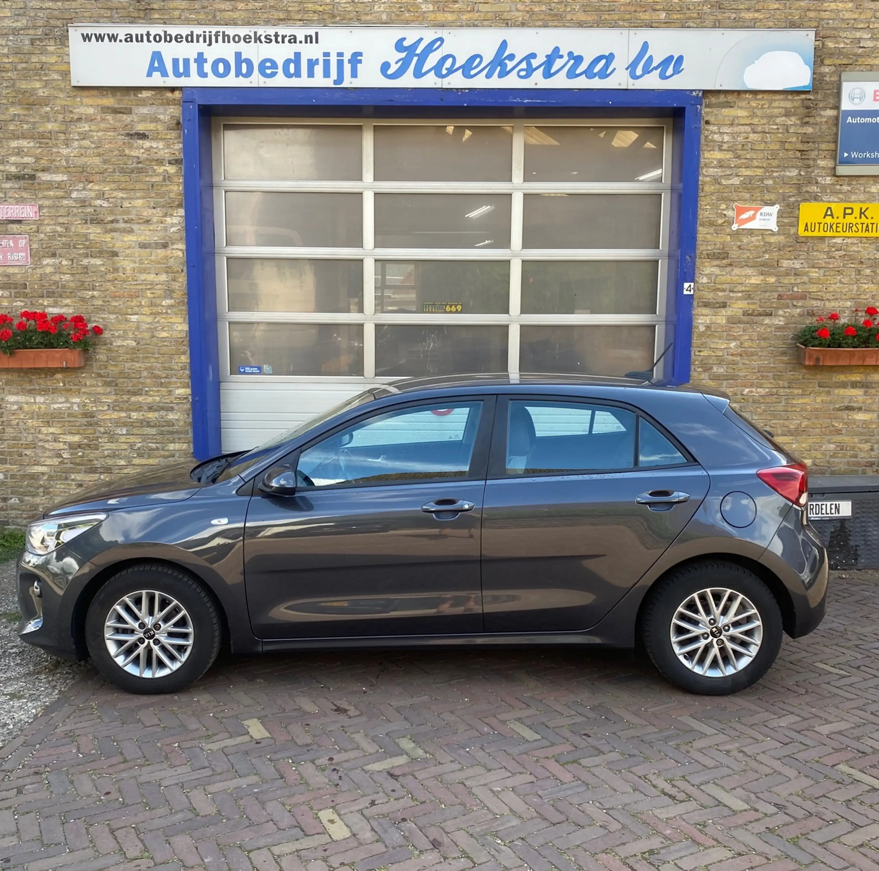 Kia Rio 1.0 TGDI Design Edition — photo 4