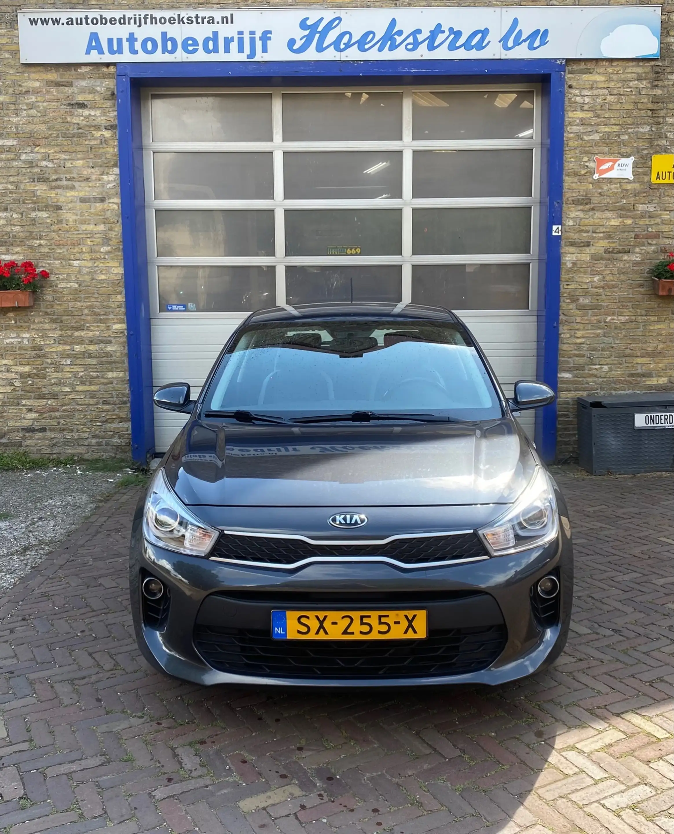 Kia Rio 1.0 TGDI Design Edition — photo 2