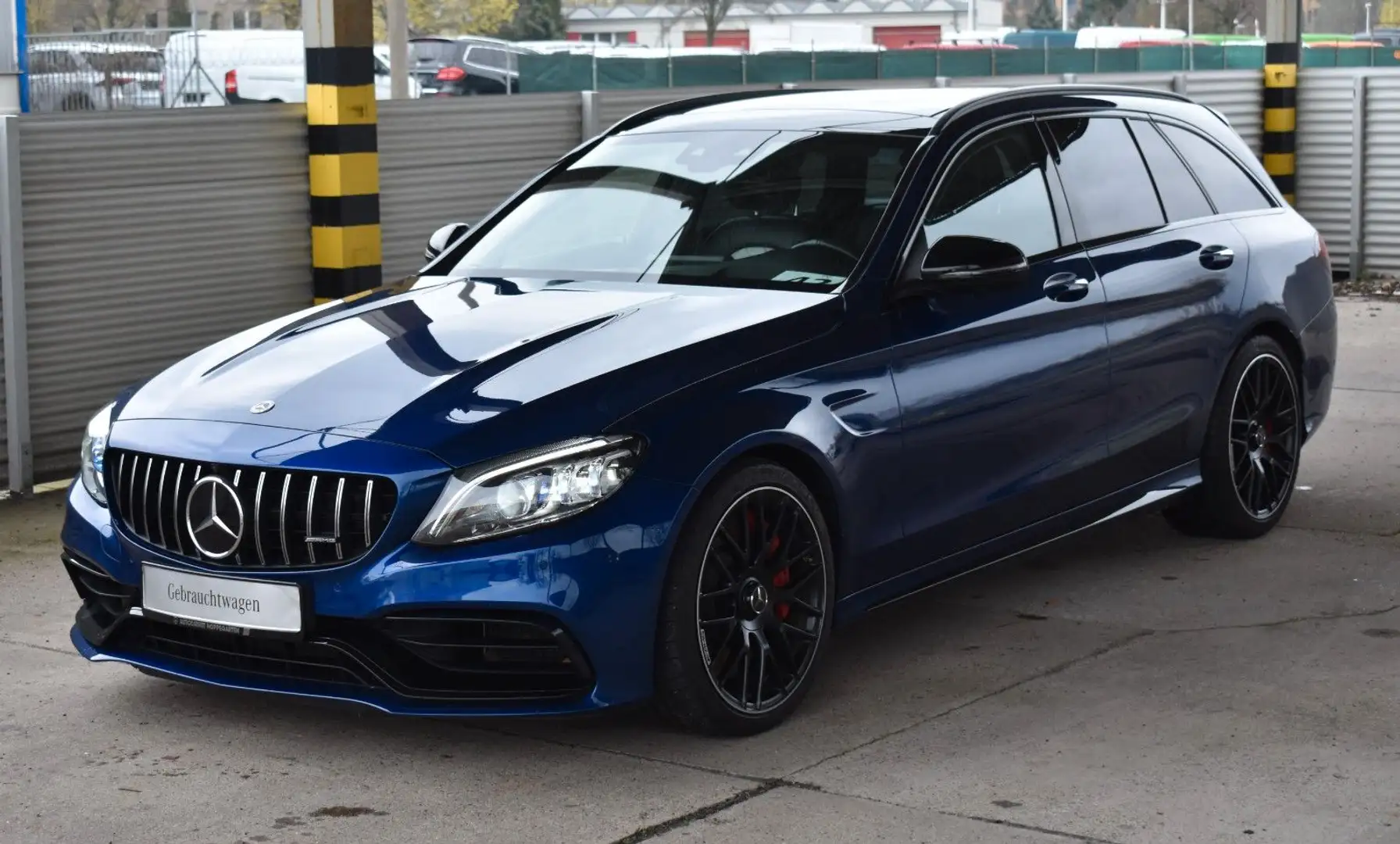 Mercedes-Benz C 63 AMG C 63 T AMG S COMAND MULTIBEAM DIGITAL-TACHO PANO Синій - 1