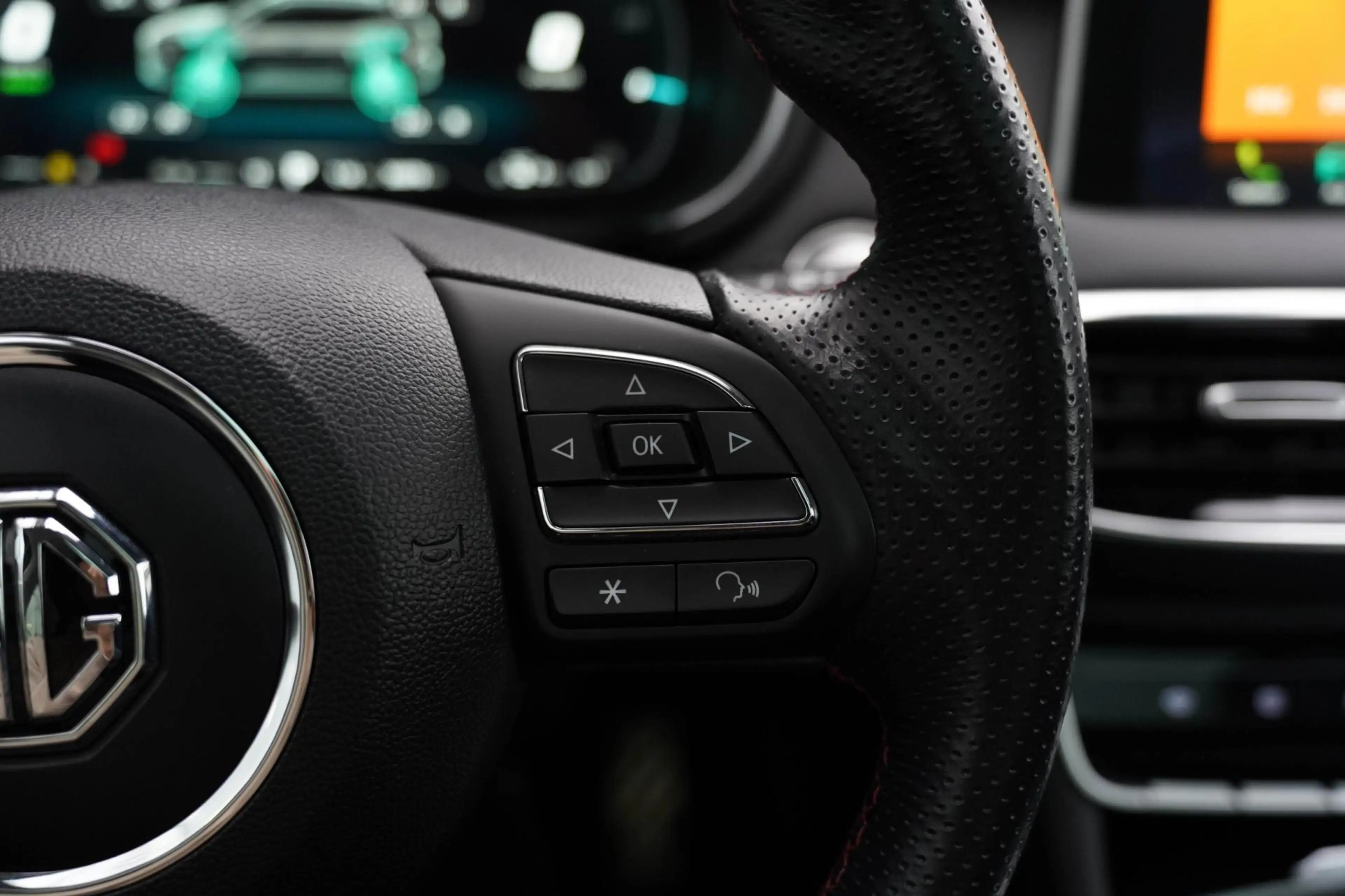 MG EHS 1.5 TGDI Luxury PHEV| Panoramadak | Leder — photo 23