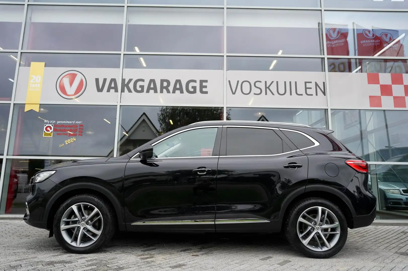MG EHS 1.5 TGDI Luxury PHEV| Panoramadak | Leder Zwart - 2