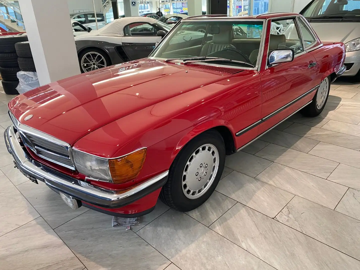 Mercedes-Benz 300 SL Roşu - 1