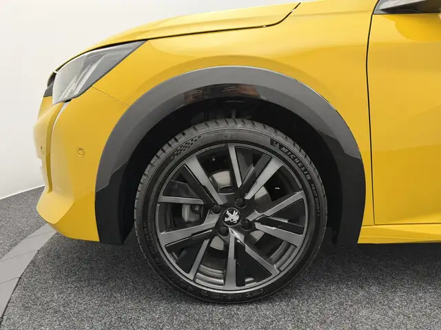 Peugeot 208 view 15
