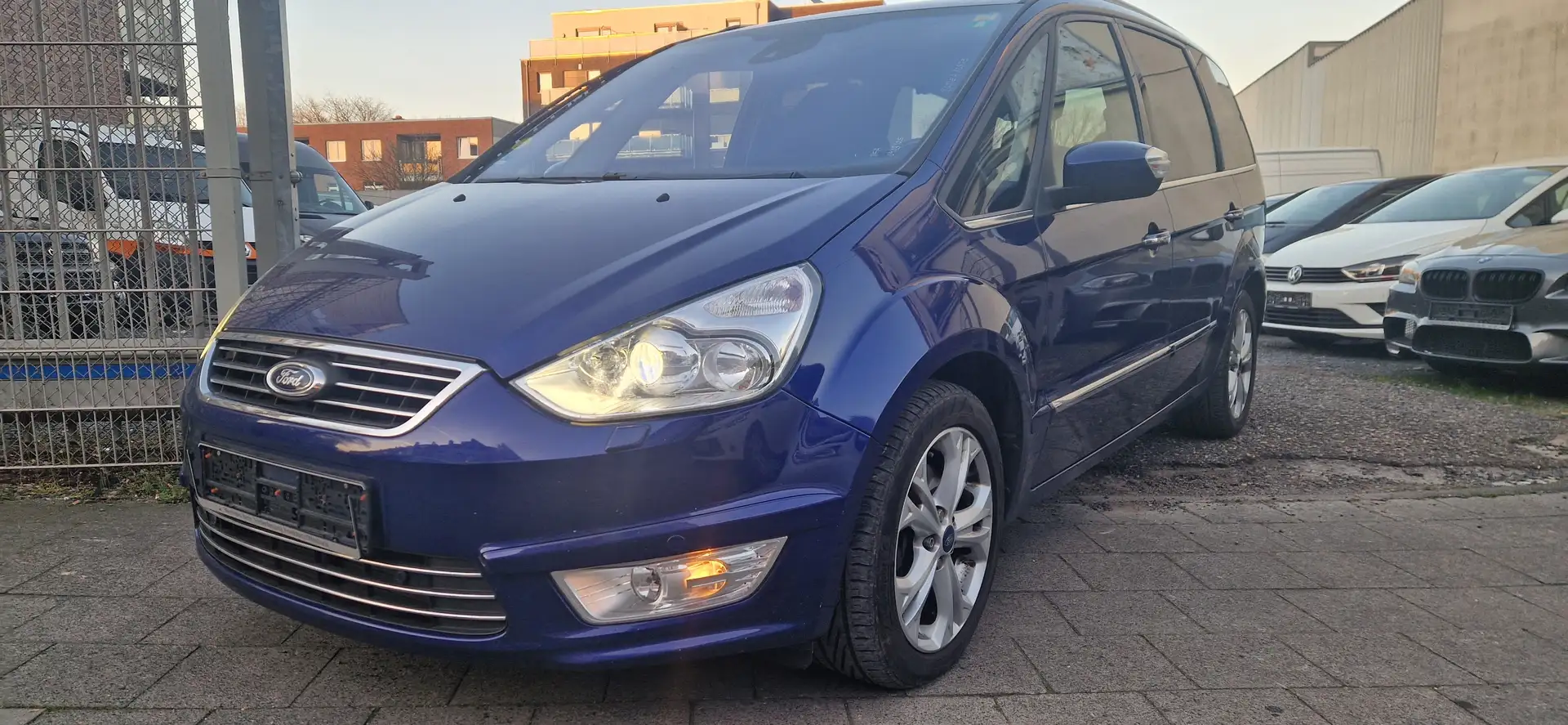 Ford Galaxy 2.0 TDCi DPF Aut. Titanium,Scheckheft Lückenlos Azul - 1