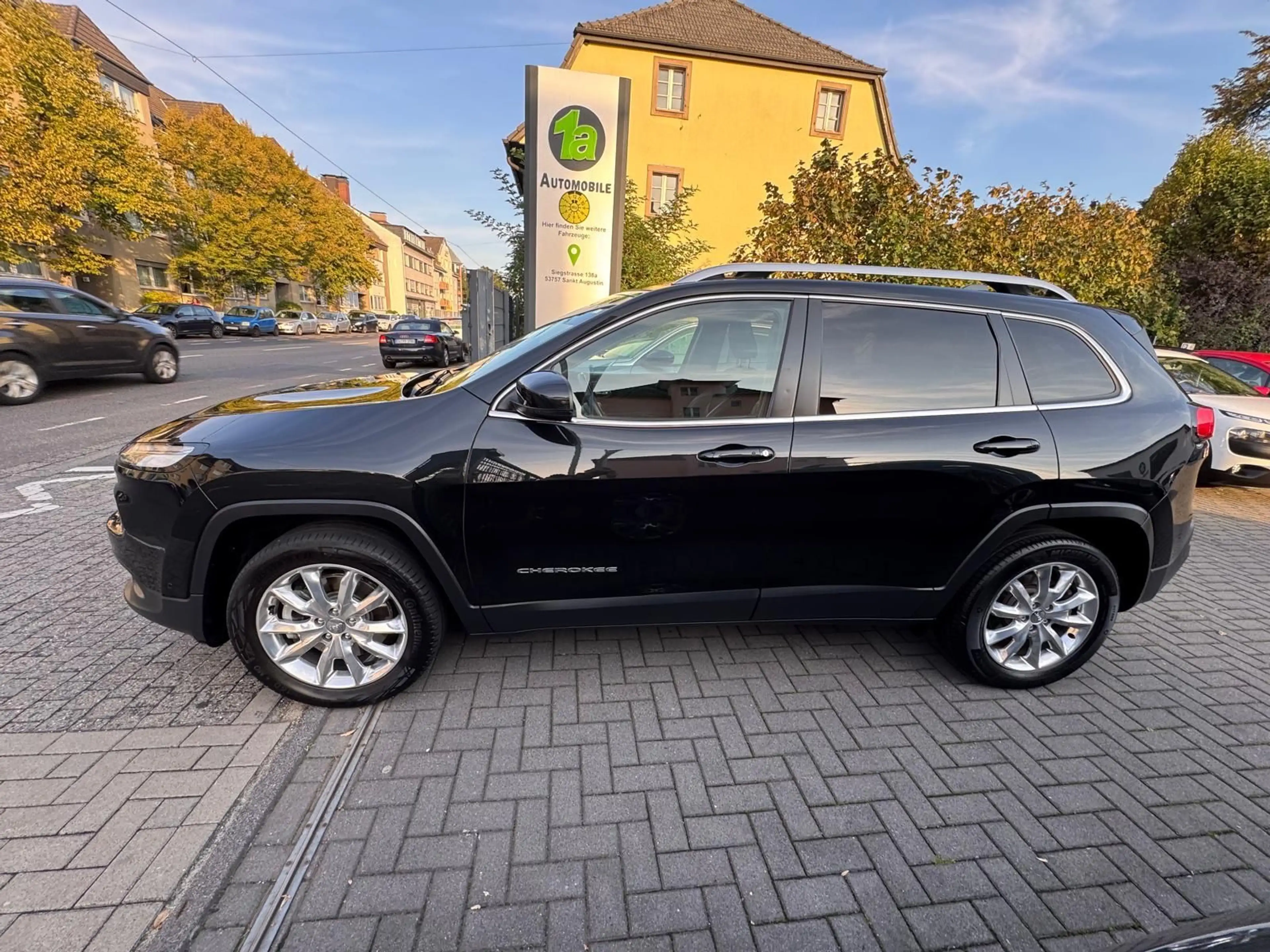 Jeep Cherokee Limited 4WD*NAVI*ACC*KAM*DAB*PANO*AHK — photo 9