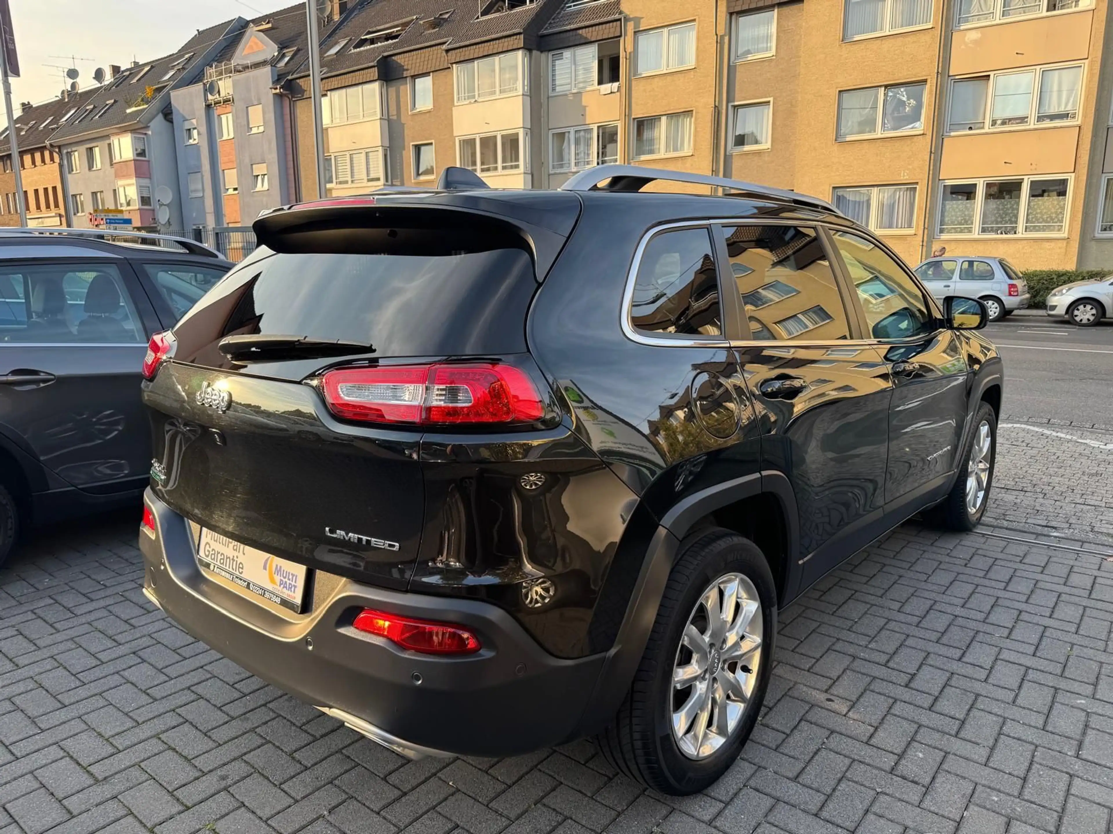 Jeep Cherokee Limited 4WD*NAVI*ACC*KAM*DAB*PANO*AHK — photo 7