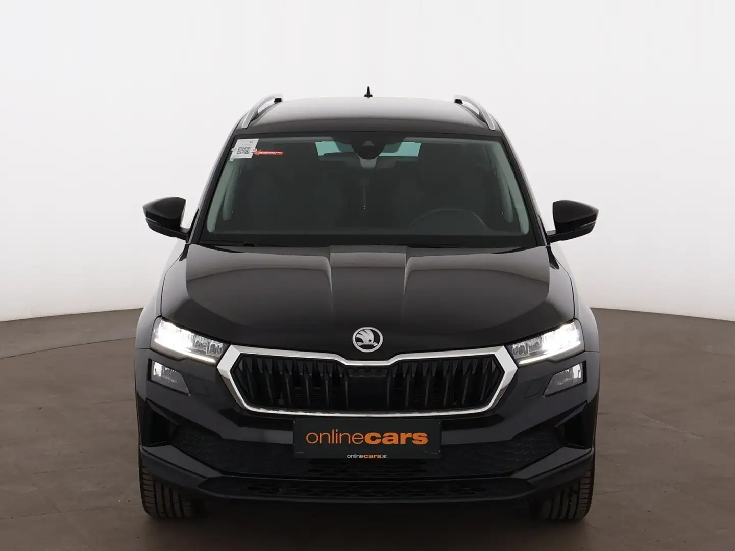 Skoda Karoq 2.0 TDI Style Aut LED AHK RADAR SITZHZG PDC Schwarz - 2