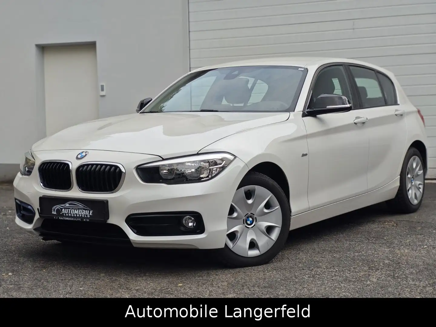 BMW 118 i Sport Line NAVI SITZHEIZUNG PDC KLIMA Weiß - 2