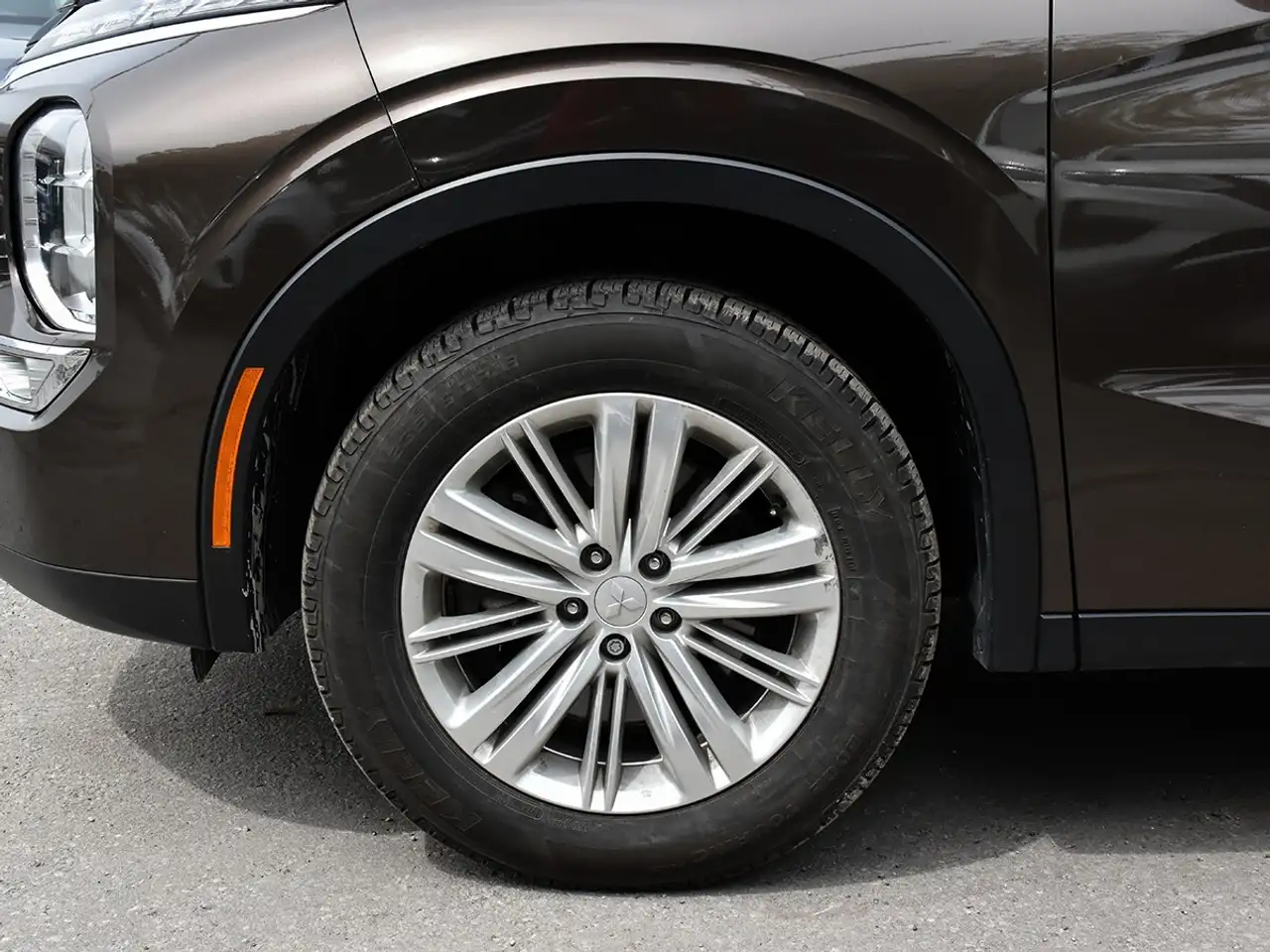 Mitsubishi Outlander снимка Mitsubishi Outlander