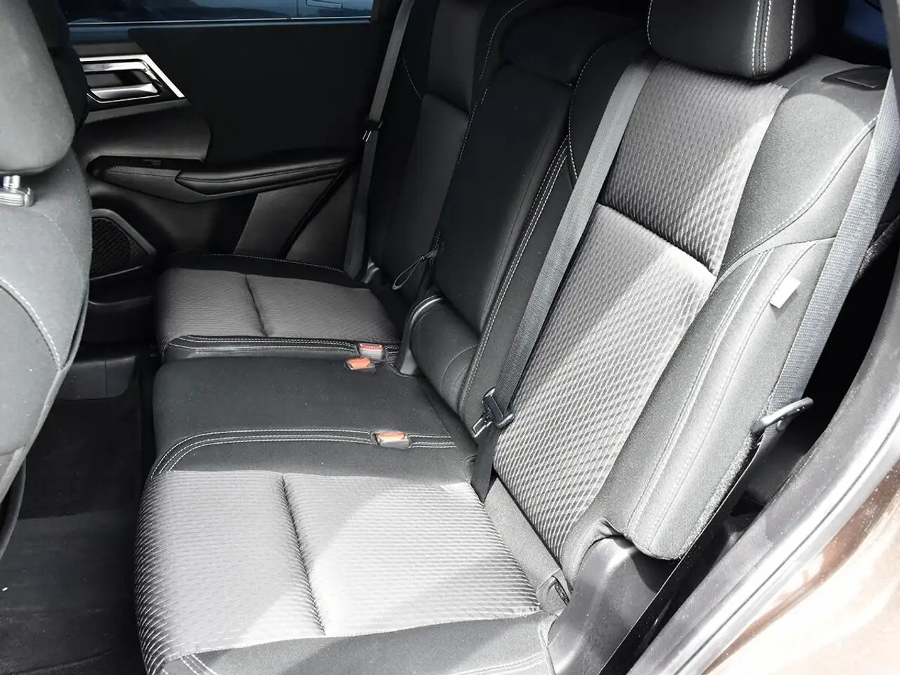 Mitsubishi Outlander снимка Mitsubishi Outlander