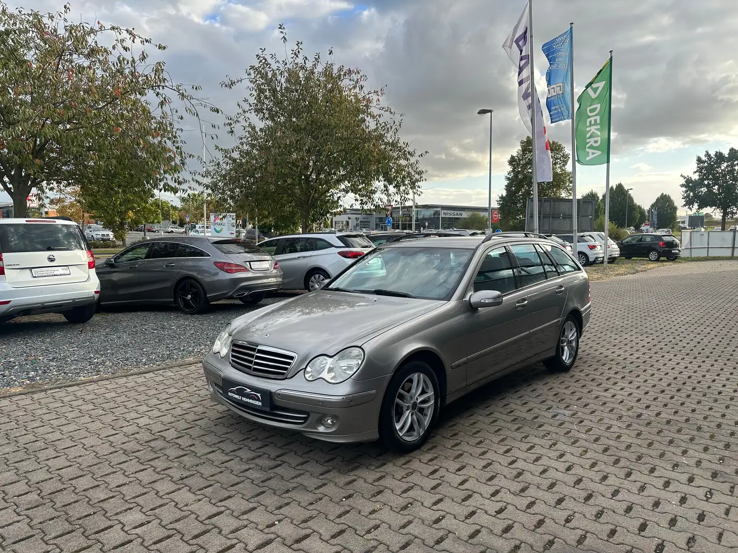 Mercedes-Benz C 220 Kombi 2.2 CDI AVANTGARDE*TÜV neu** Beige - 1