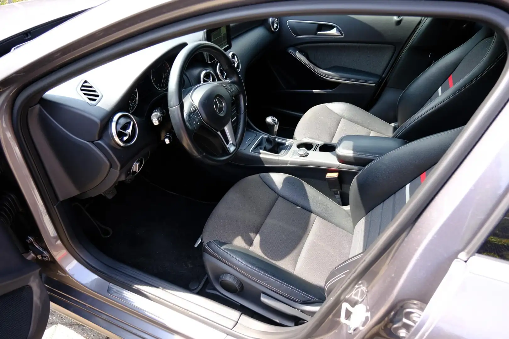 Mercedes-Benz A 180 CDI Ambition Xenon|Half Leder|Navi|LMV Grijs - 2