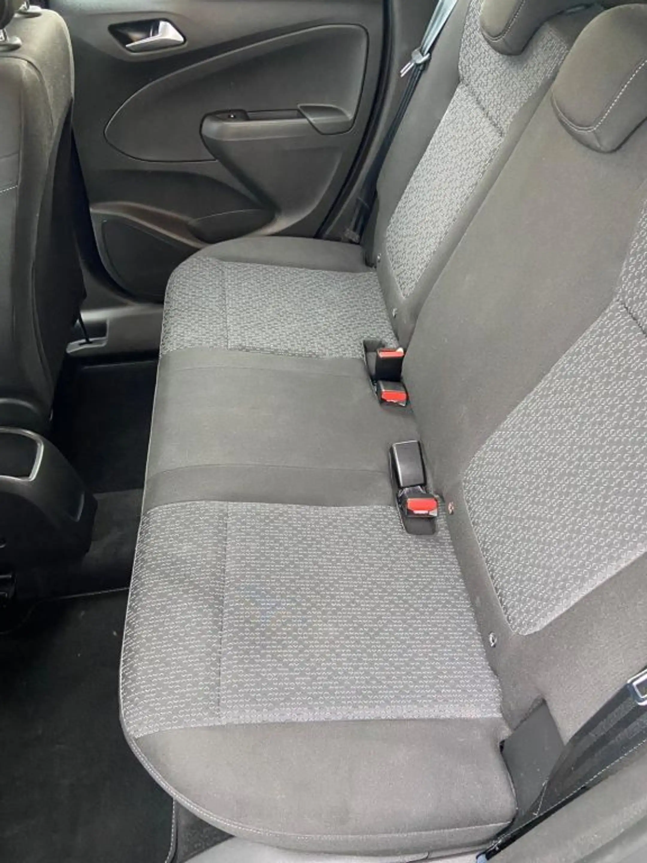 Opel Crossland X 1.2 Start/Stop Edition — photo 8