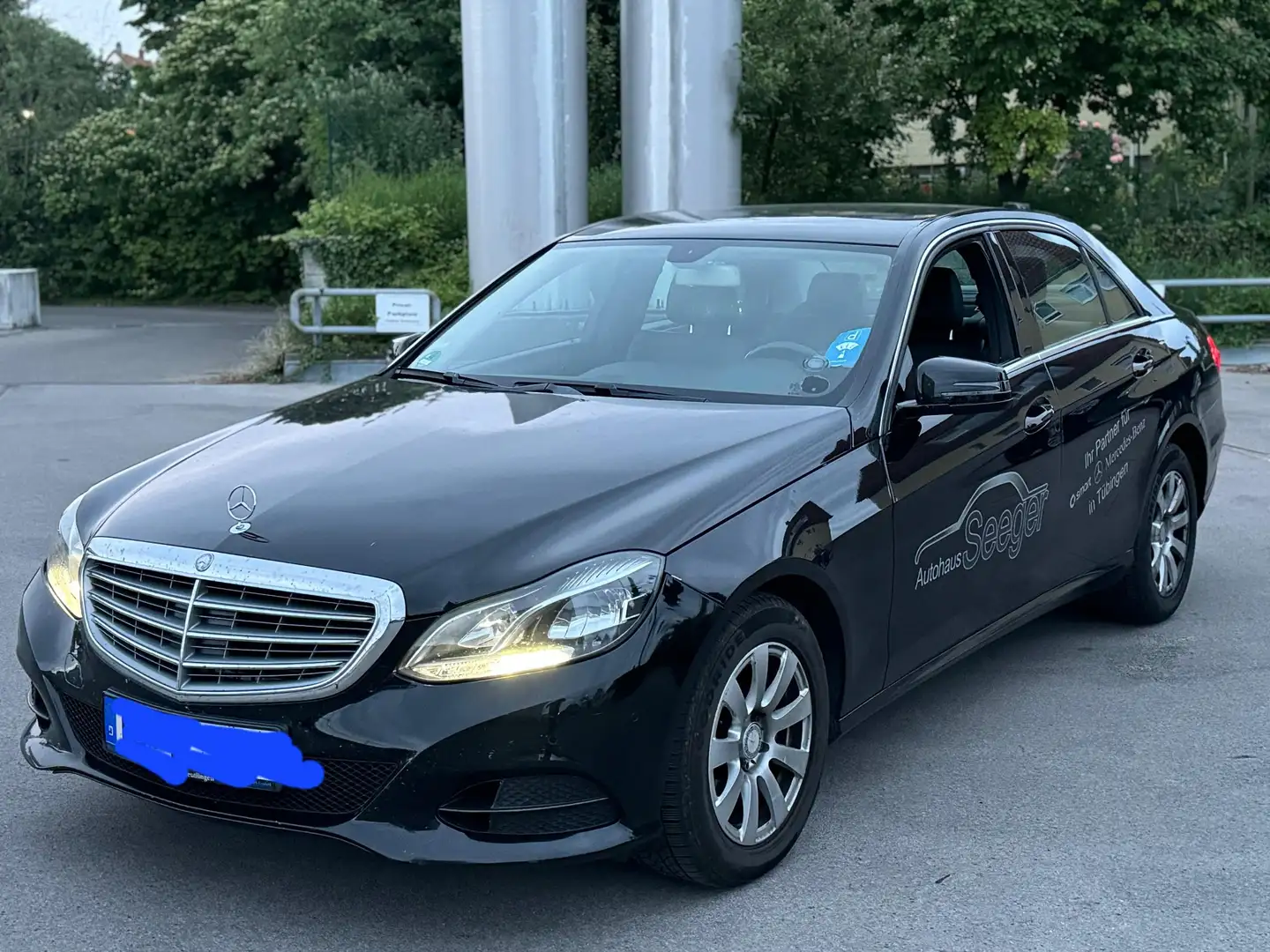 Mercedes-Benz E 200 BlueTEC 7G-TRONIC Elegance BITTE ZU ERNST LESEN Schwarz - 1