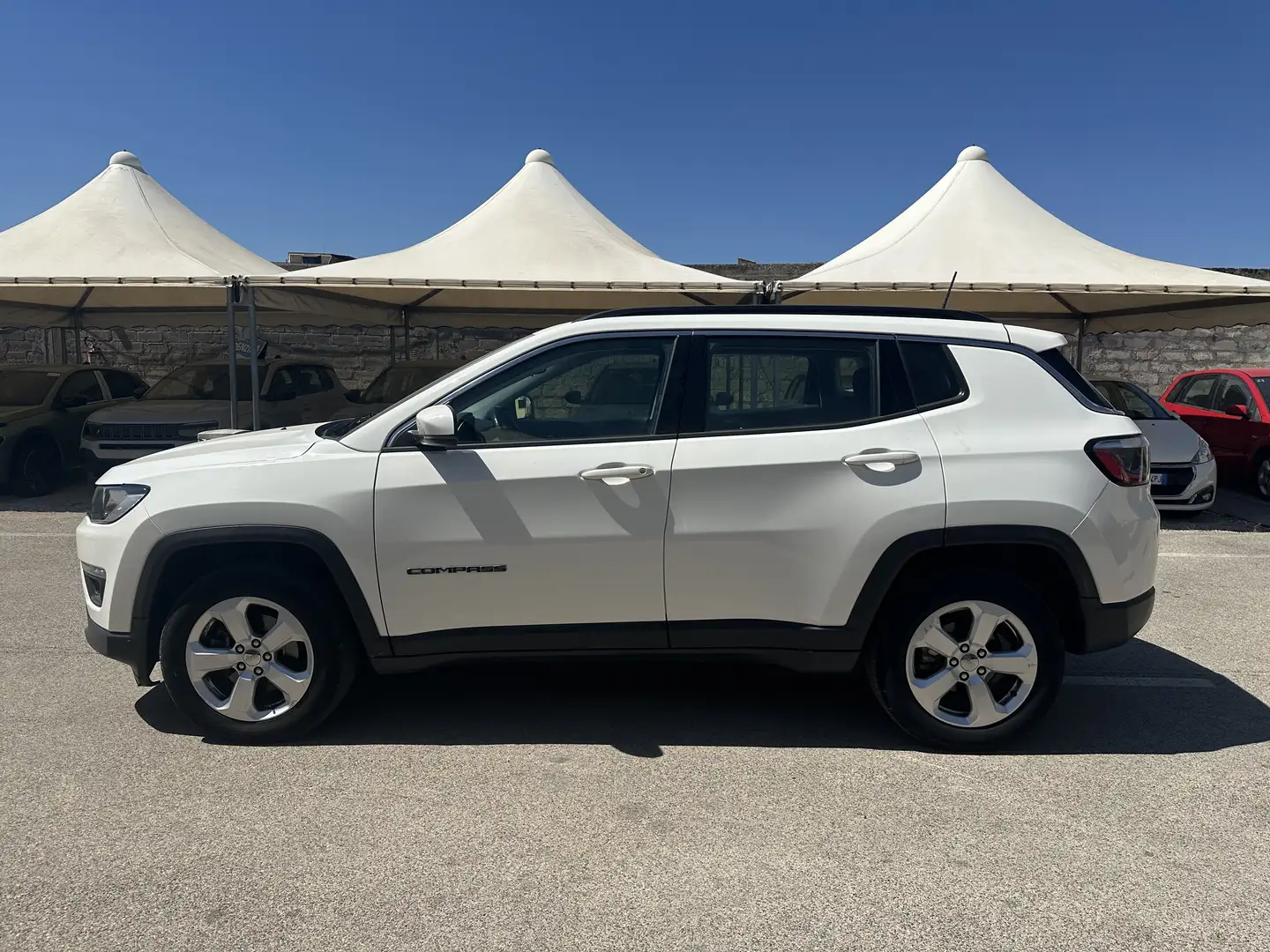 Jeep Compass Compass 2.0 mjt Business 4wd 140cv my19 Bianco - 2