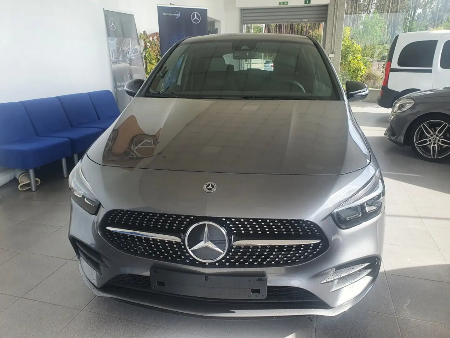 Mercedes-Benz B 220 220d Gris - 1