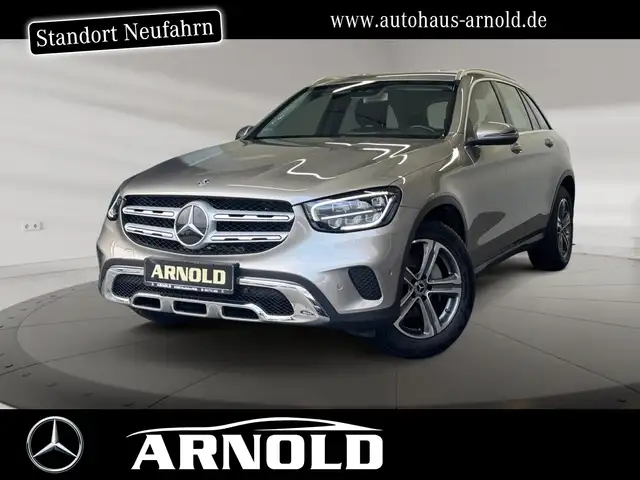 Mercedes-Benz GLC 220 d 4M AHK Navi LED Fond Sitzh. Kamera !! Exclusive Business Paket/Serienausstattung Exterieur/Autom./Klima/Sitzhzg./BC