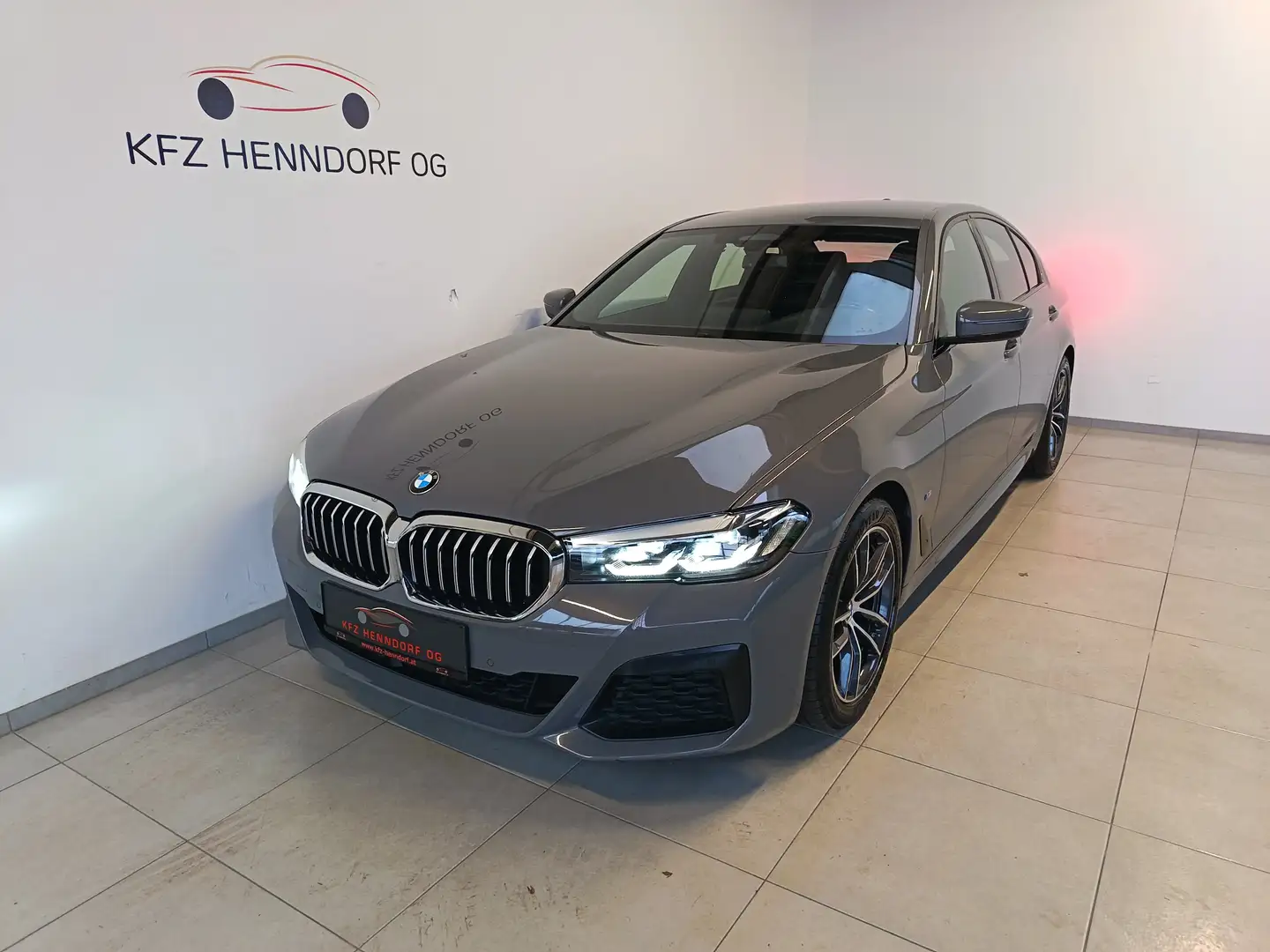 BMW 520 520 d M Sport Grau - 1