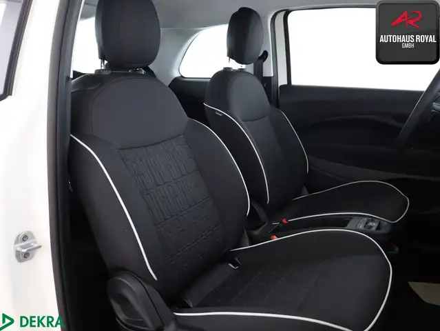Fiat 500e view 10