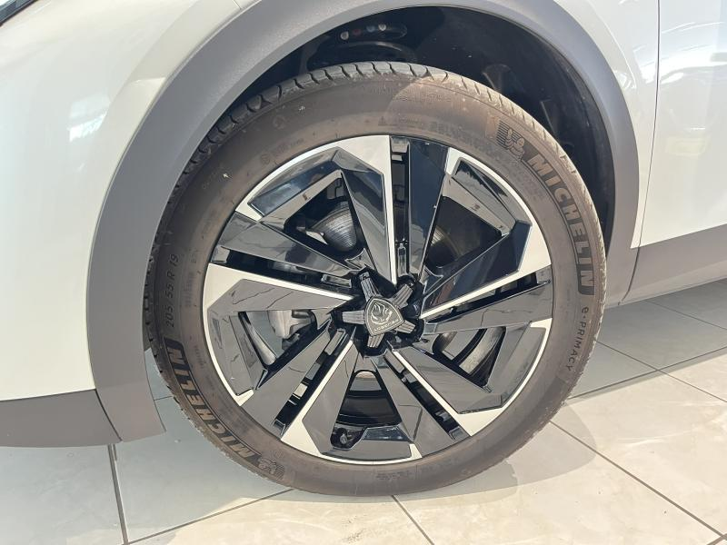 Peugeot 408 1.2i 130cv blanche 2023 15.207km Navi/Carplay/Cam/ — photo 2