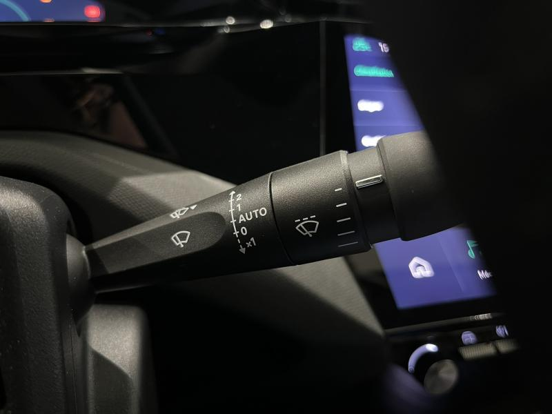 Peugeot 408 1.2i 130cv blanche 2023 15.207km Navi/Carplay/Cam/ — photo 14